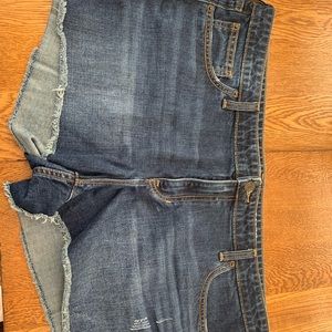 Women’s Gap Jean Shorts